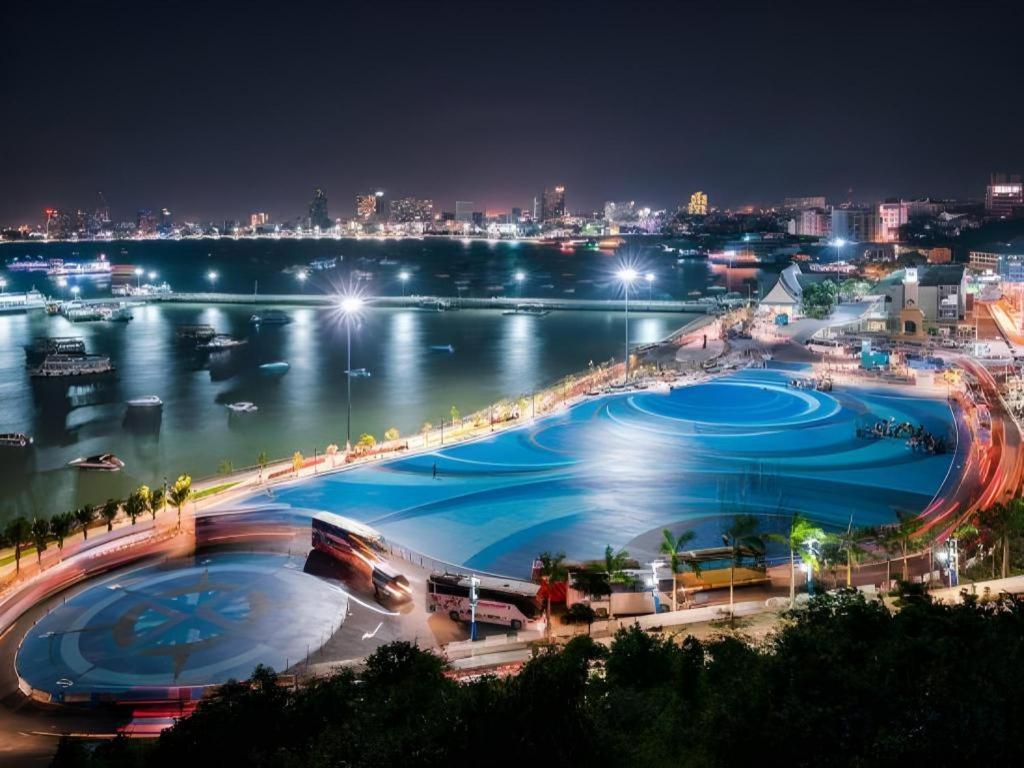 P.72 Hotel Pattaya Extérieur photo
