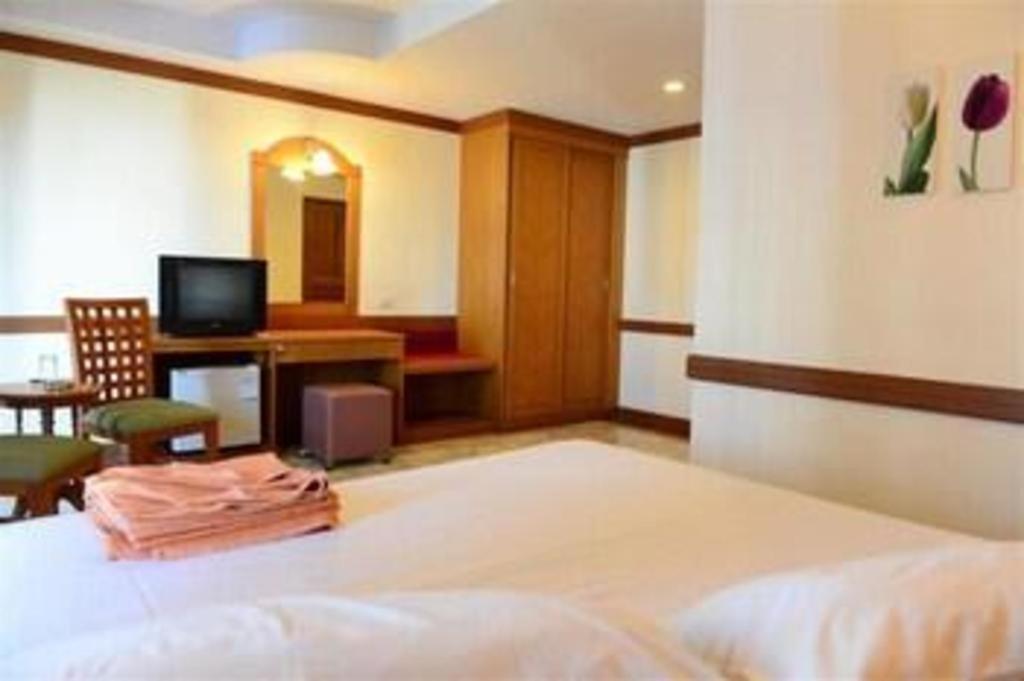 P.72 Hotel Pattaya Extérieur photo