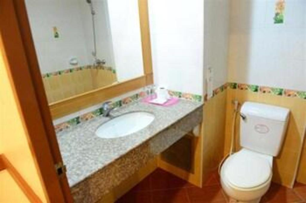 P.72 Hotel Pattaya Extérieur photo