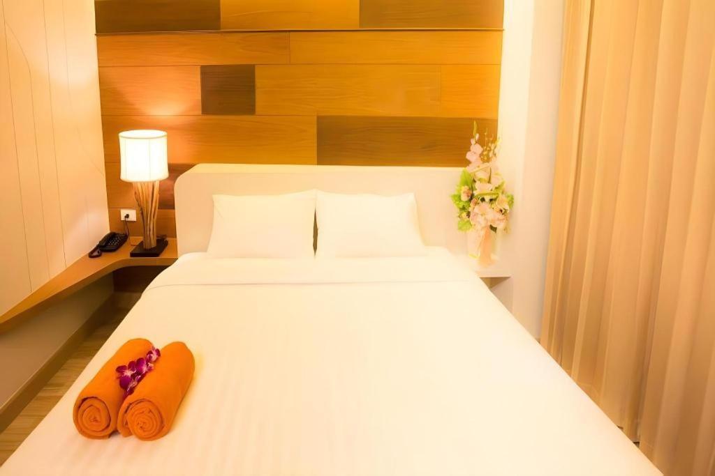 P.72 Hotel Pattaya Extérieur photo