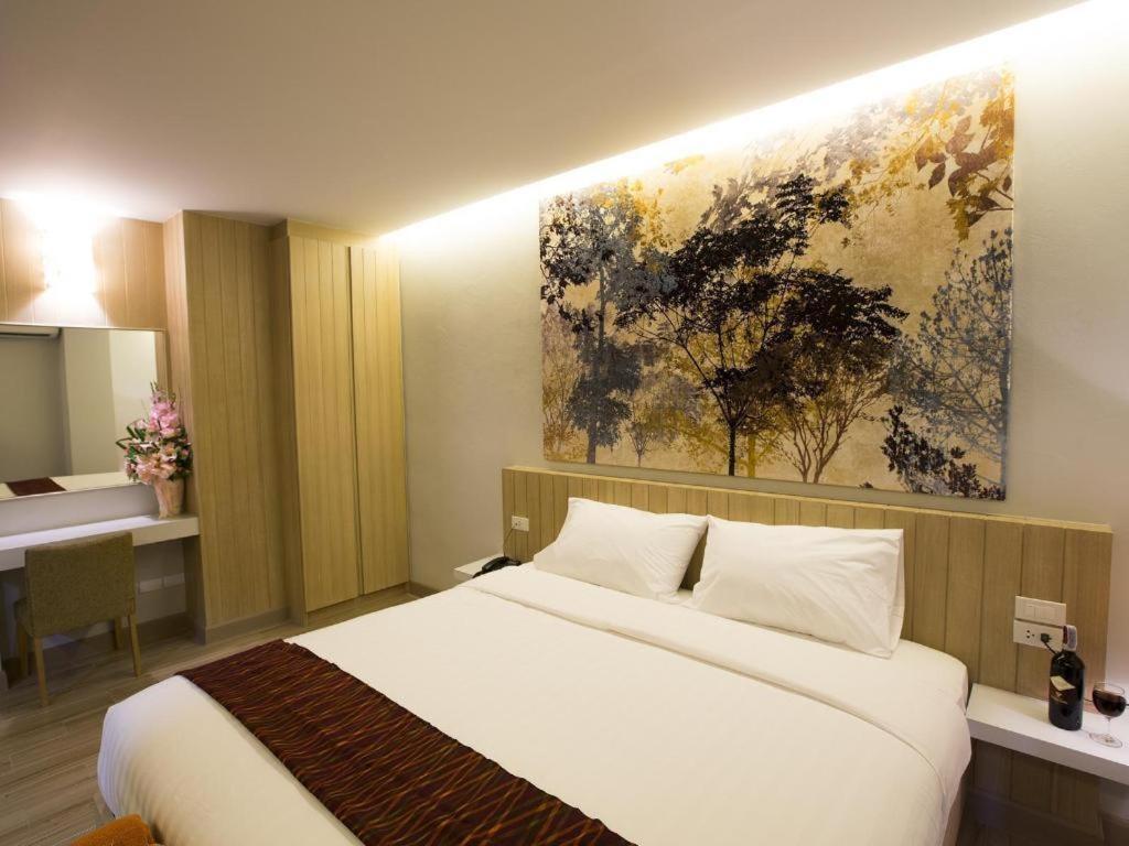 P.72 Hotel Pattaya Extérieur photo
