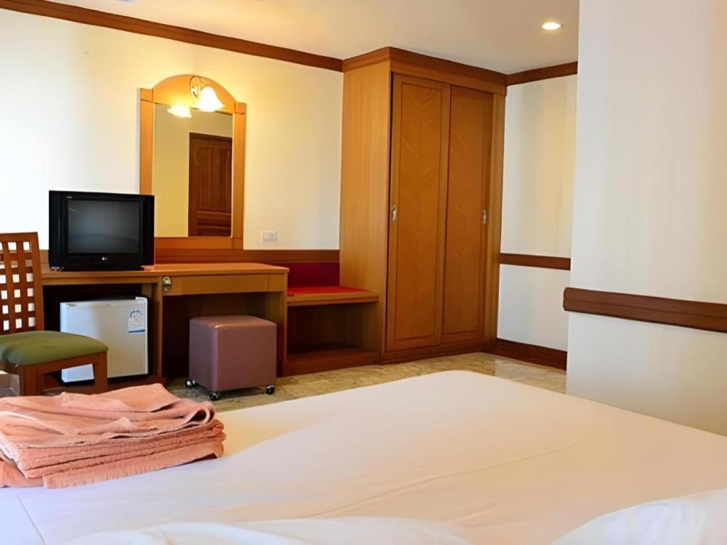 P.72 Hotel Pattaya Extérieur photo