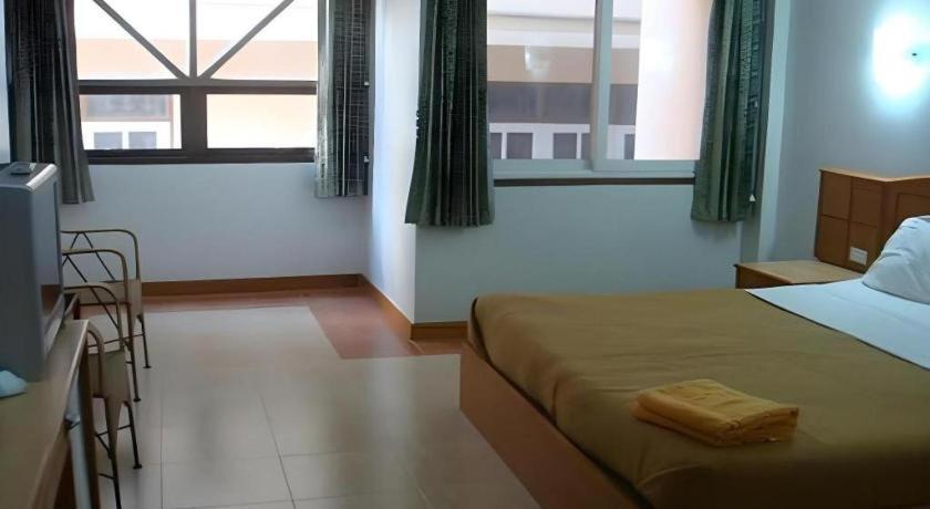 P.72 Hotel Pattaya Extérieur photo